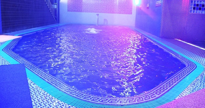 آبدرمانی ۹ چشمه سرعین