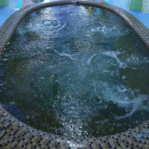 آبدرمانی ۹ چشمه سرعین