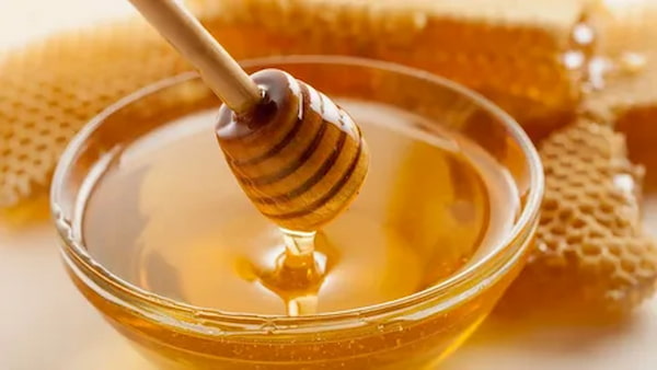 عسل با موم طبیعی