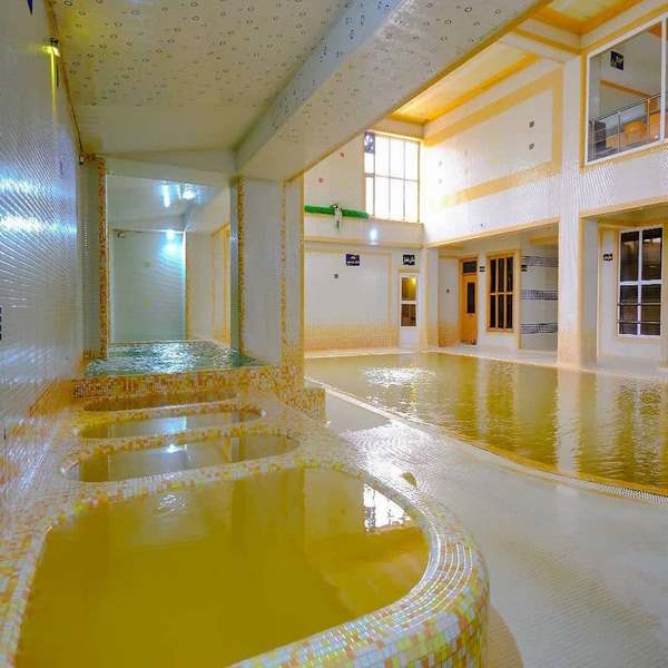 آبدرمانی شهر آفتاب سرعین