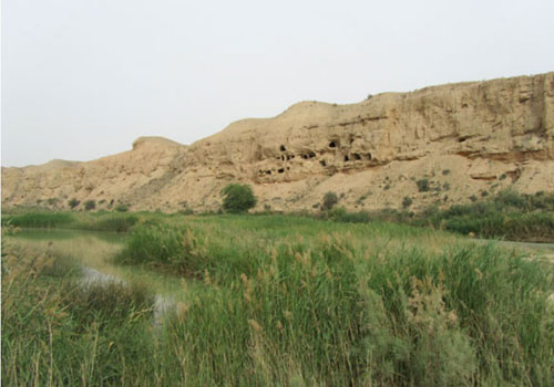 غار چهل خانه