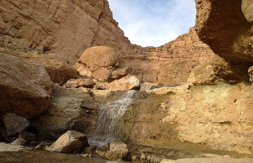 آبشار گیسو نراق