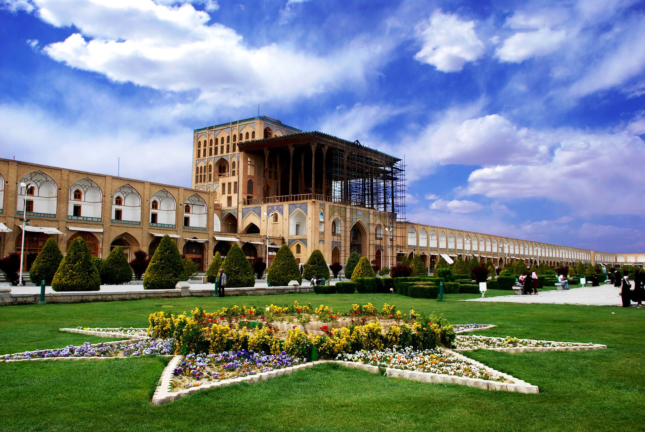 کاخ عالی قاپو