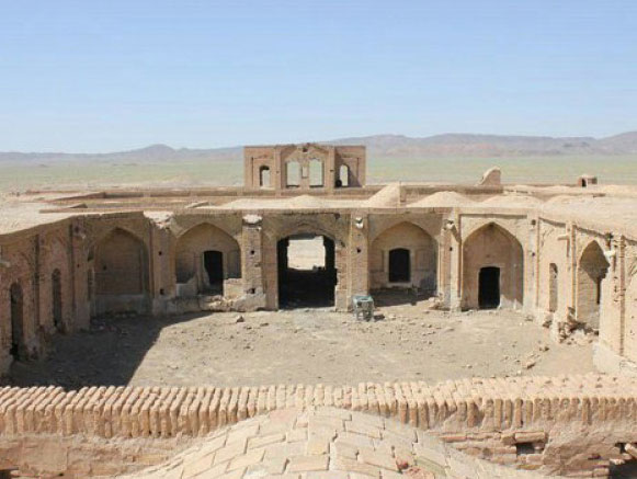 کاروانسرای دولت آباد