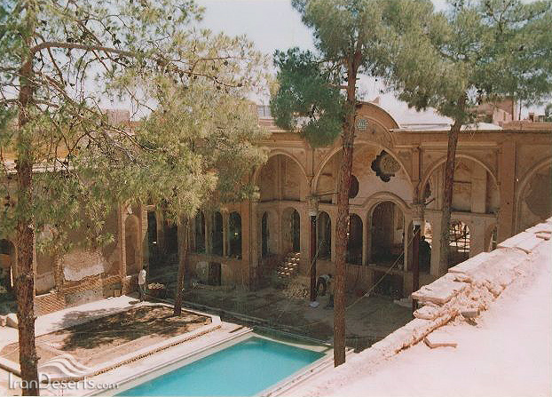 خانه تاریخی حسینی کاشان