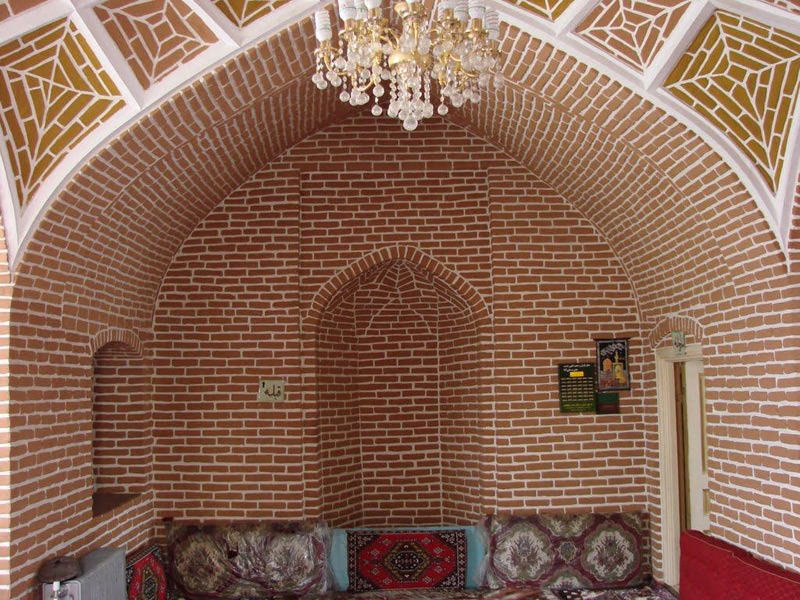آرامگاه شیخ محمود شبستری