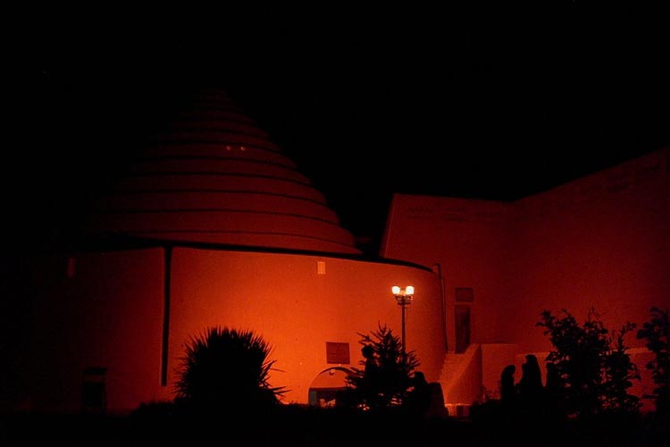 یخدان مؤیدی