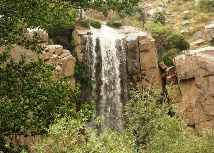 آبشار گنج نامه