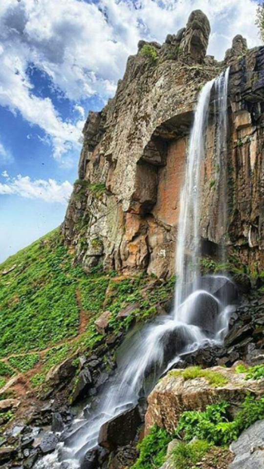 آبشار ورزان