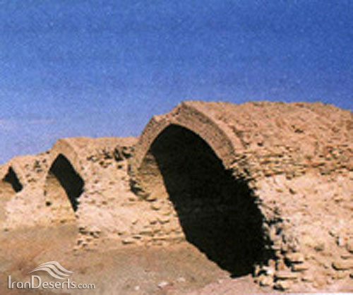 کاروانسرای آجری پل دلاک