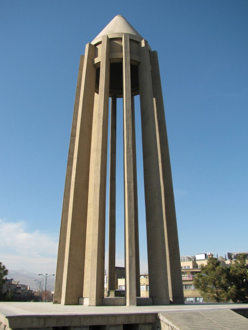 آرامگاه ابوعلی سینا