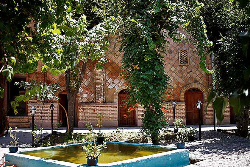 خانه تاریخی زعیم