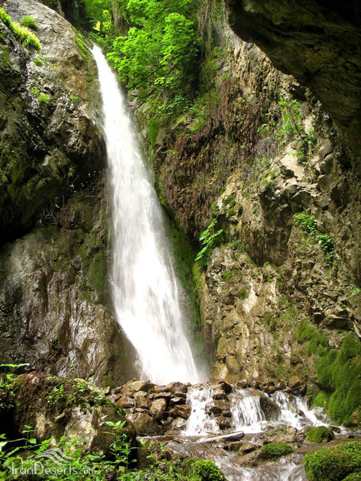 آبشار سرخه کمر