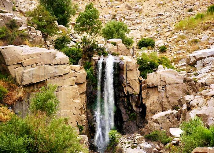آبشار گنج نامه