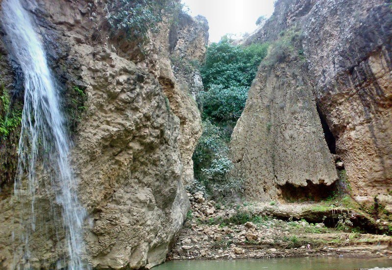 آبشار و آبگیر بالی قایه