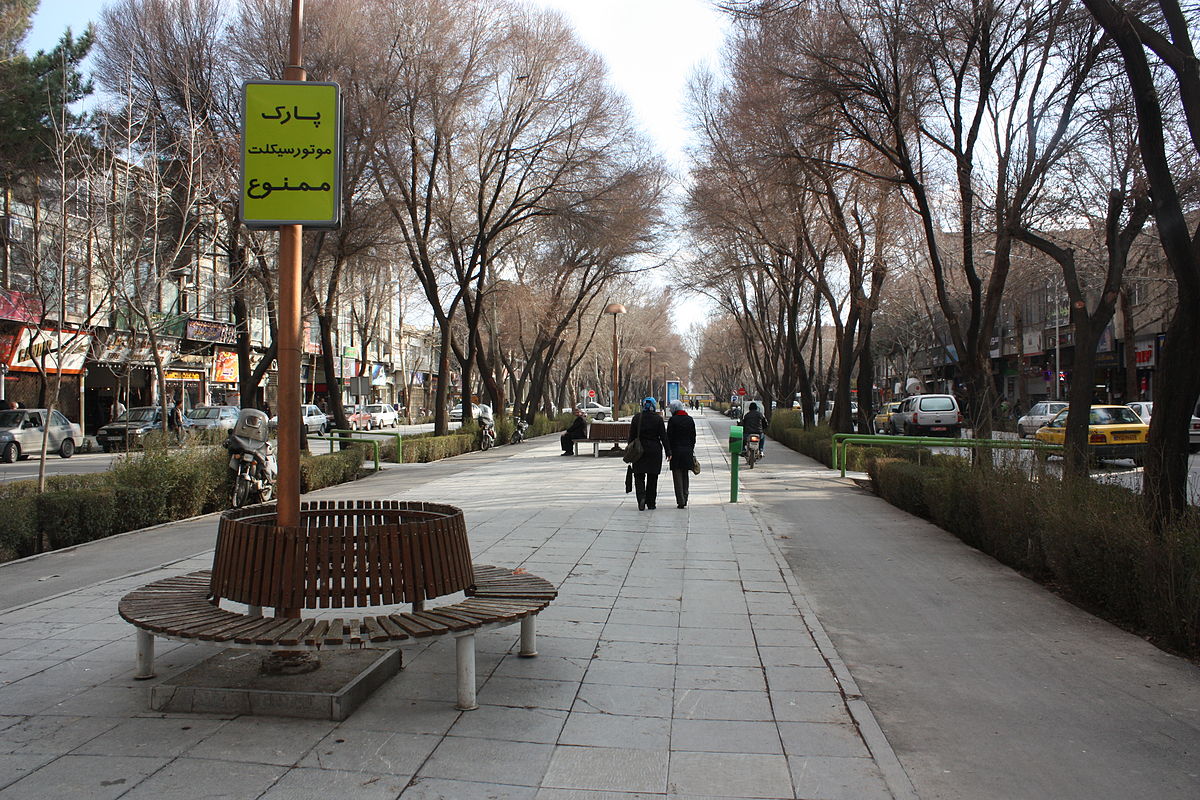 خیابان چهار باغ عباسی