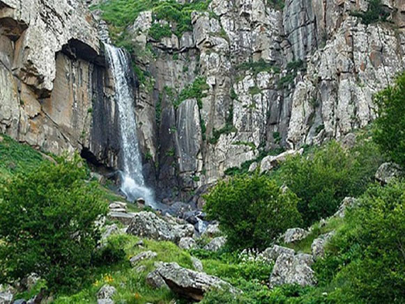 آبشار ورزان