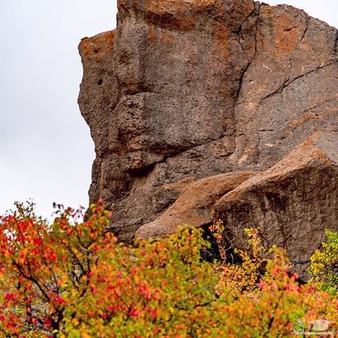 پیکره سنگی بابا داوود عنبران