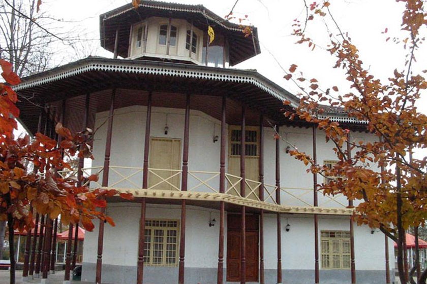 عمارت کلاه فرنگی رشت