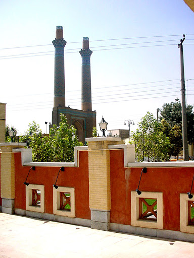 دو مناره دارالضیافه
