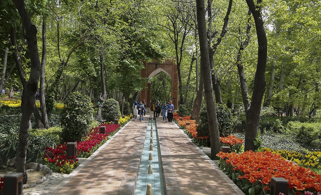 بوستان باغ ایرانی