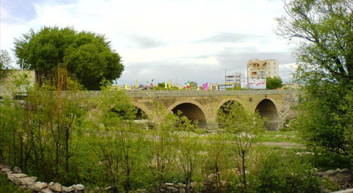 پل تاریخی سامیان